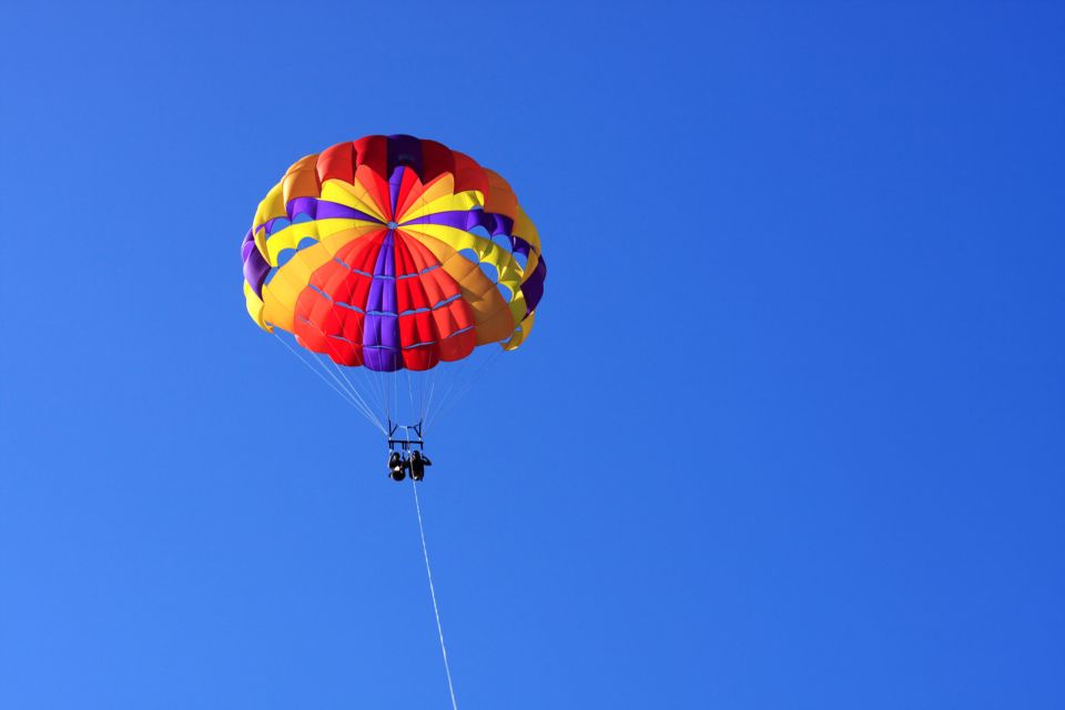 Hurghada: Avventura in parasailing sul Mar Rosso